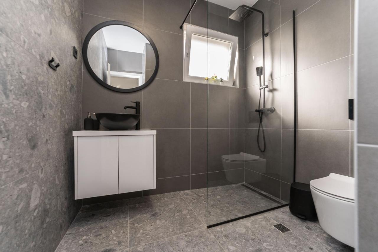 Luxury D Apartments ビビニェ エクステリア 写真