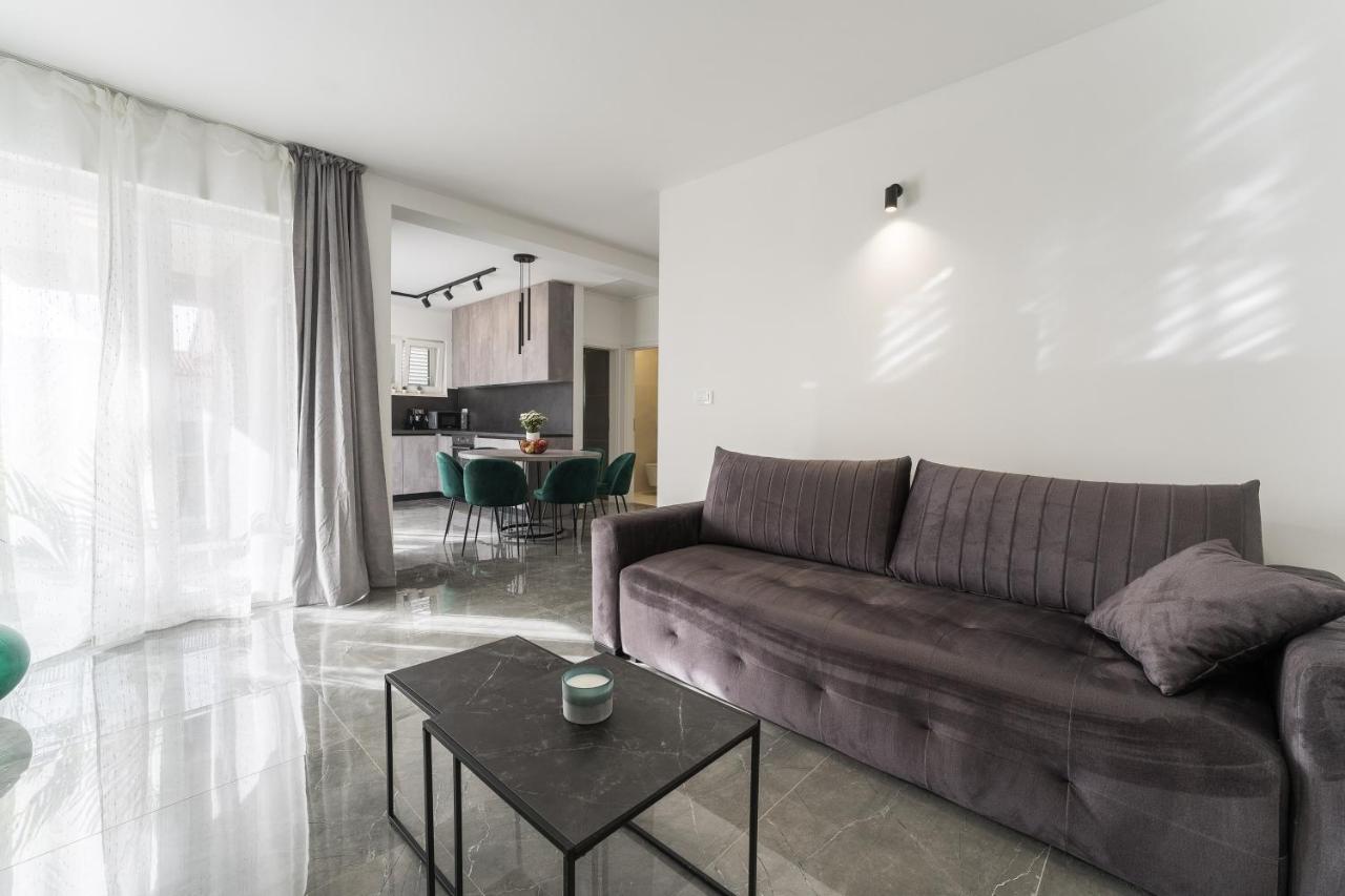 Luxury D Apartments ビビニェ エクステリア 写真