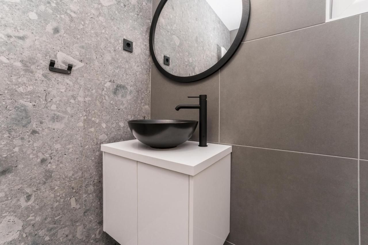 Luxury D Apartments ビビニェ エクステリア 写真